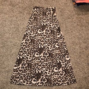Leopard print maxi skirt size small